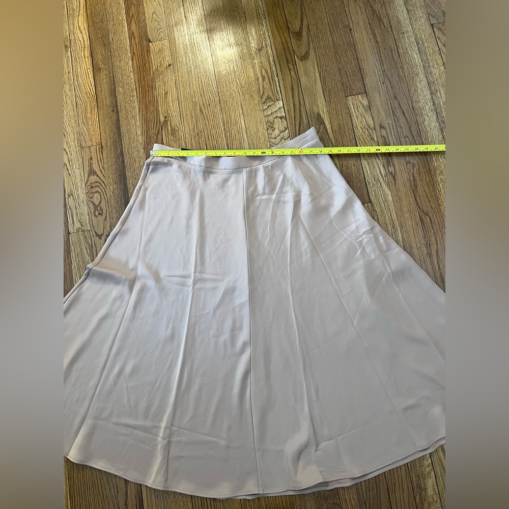 Banana Republic Chic Beige Maxi Skirt - Picture 5 of 13
